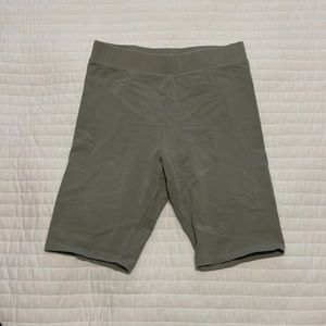 H&M bike short
